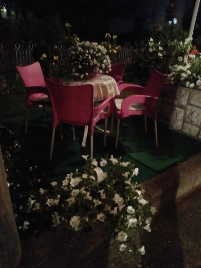 Cvijetna Oaza Appartement Trebinje Buitenkant foto